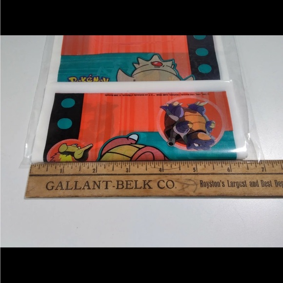 Pokemon Party Gift Bags Set of 8 Vintage 2000 NOS Original American Greet 6.5x9 - Picture 8 of 11